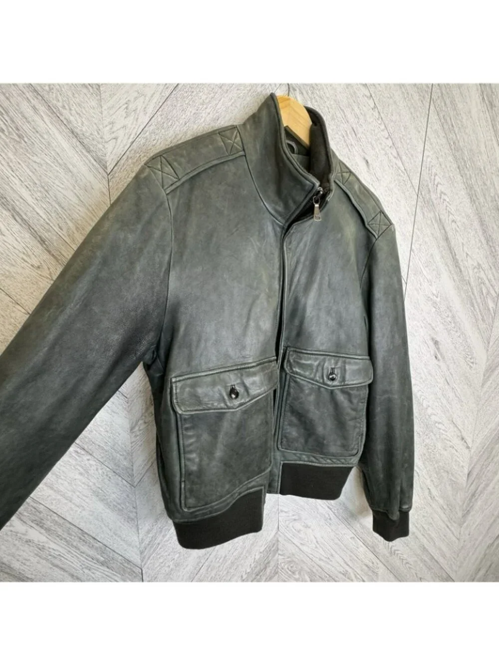 Vintage Banana Republic Leather Bomber Jacket Mens Large Green Flight Aviator